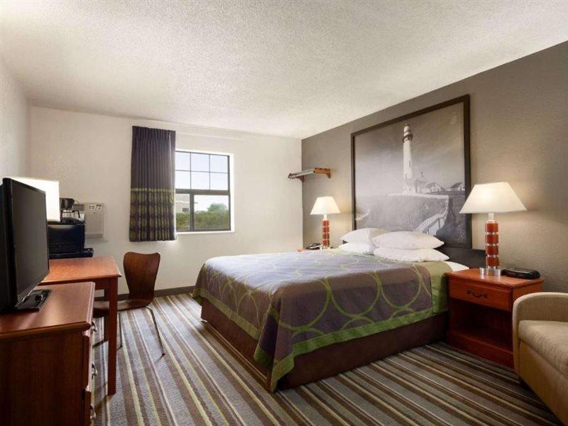 Super 8 By Wyndham Colorado Springs/Afa Area Hotel Eksteriør billede