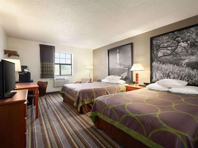 Super 8 By Wyndham Colorado Springs/Afa Area Hotel Eksteriør billede