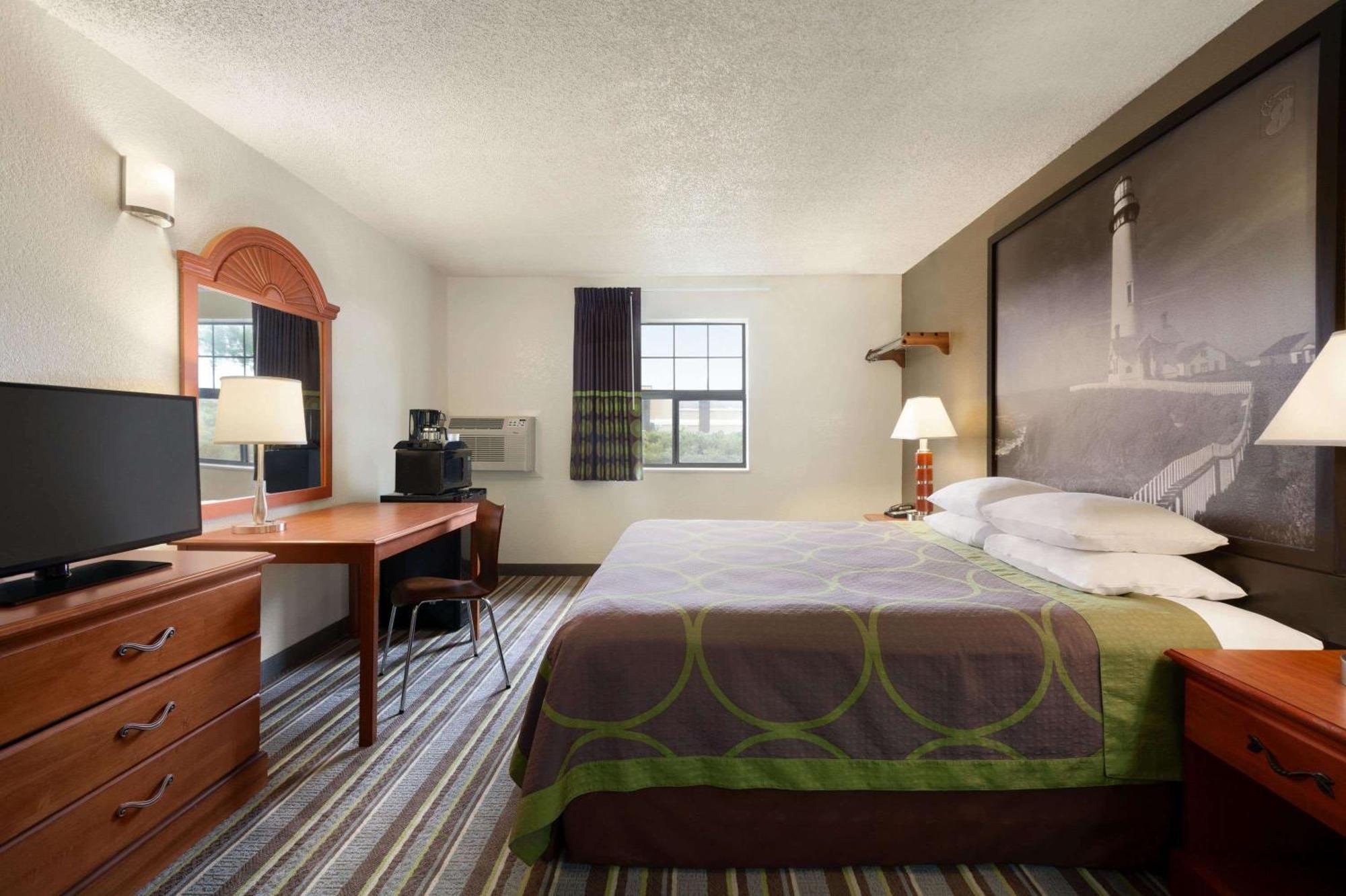 Super 8 By Wyndham Colorado Springs/Afa Area Hotel Eksteriør billede