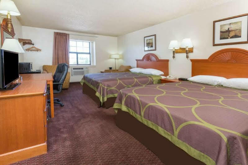 Super 8 By Wyndham Colorado Springs/Afa Area Hotel Eksteriør billede